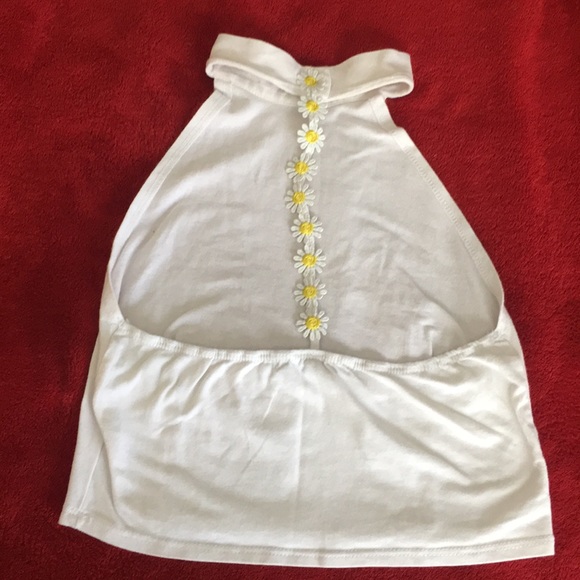 Halter top with daisy accent - Picture 1 of 5